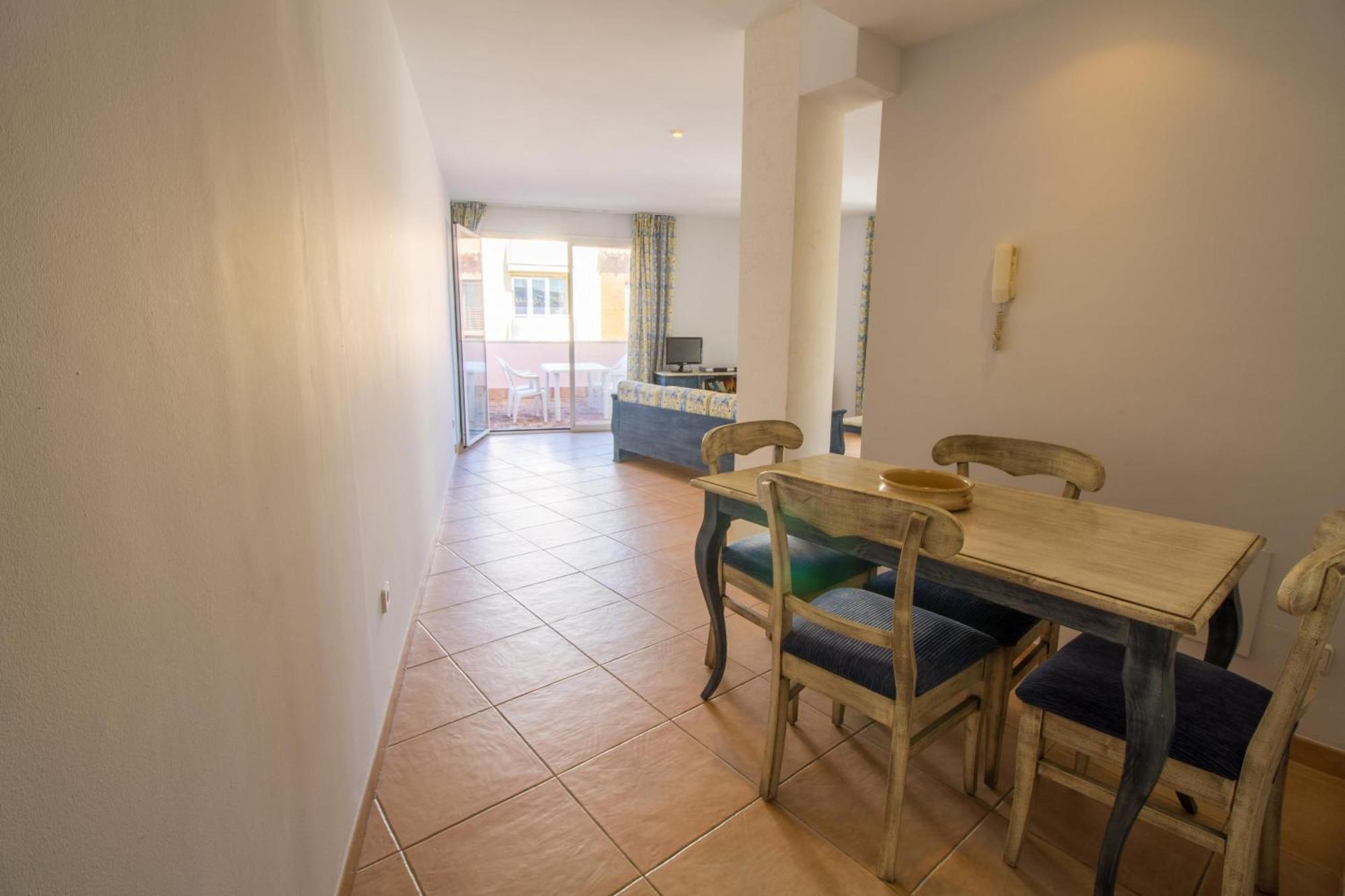 Apartament With Wifi And Pool